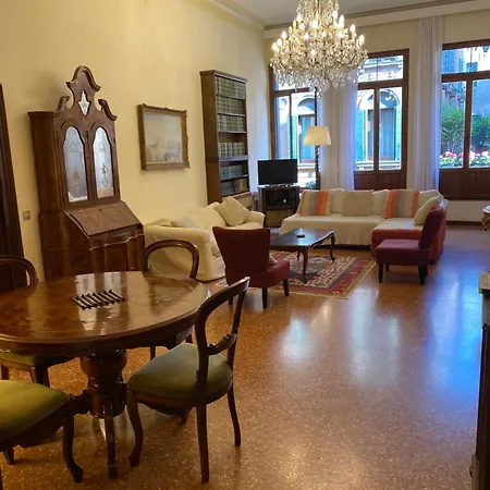 Apartment San Polo 1948 Centre *