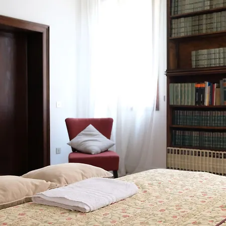 San Polo 1948 Centre *