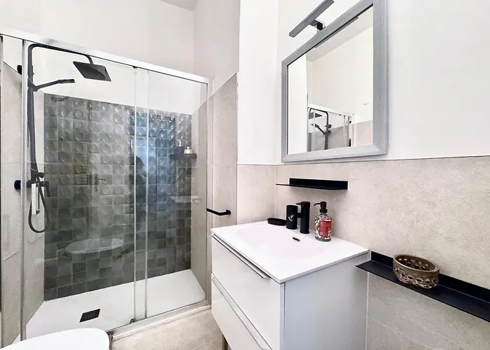 San Polo 1948 Centre *