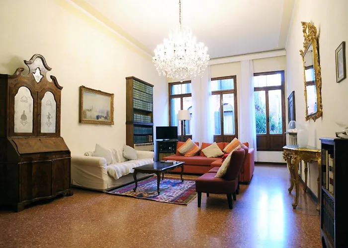 San Polo 1948 Centre 아파트 *