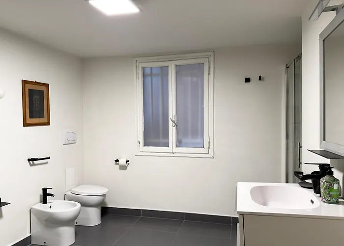 San Polo 1948 Centre *