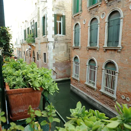 San Polo 1948 Centre